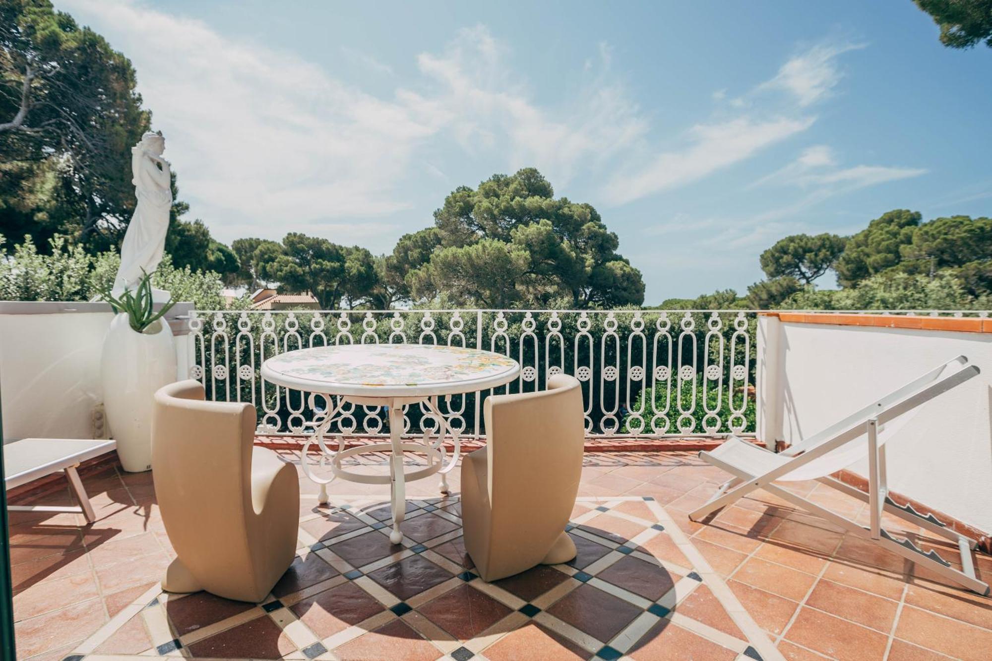 Villa Giulietta Hotel Кастильончелло Экстерьер фото